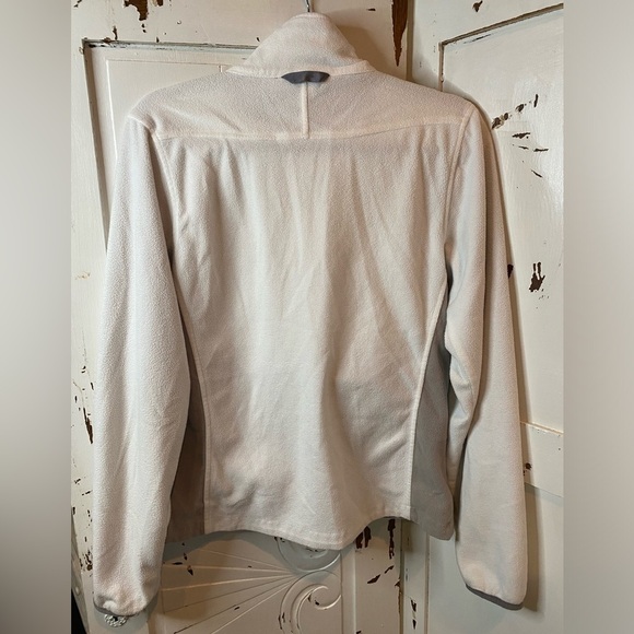 The North Face jacket. - Picture 2 of 5